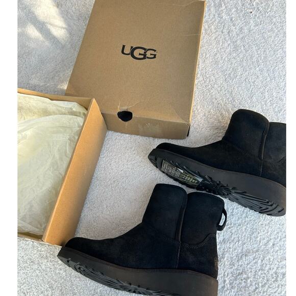 NEW UGG Australia Kristin Black Water Resist Wedge Short Boots Size 7 - Picture 1 of 7